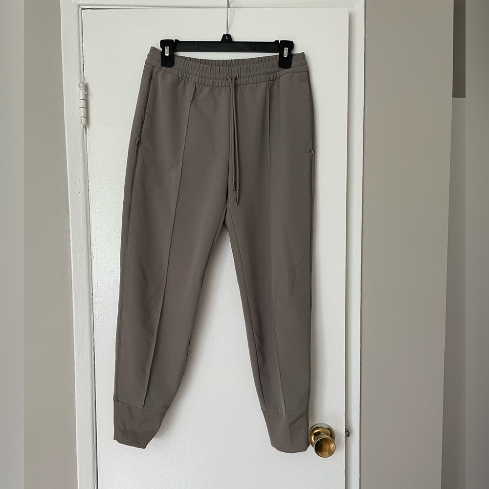 Athleta Women’s Gray Joggers